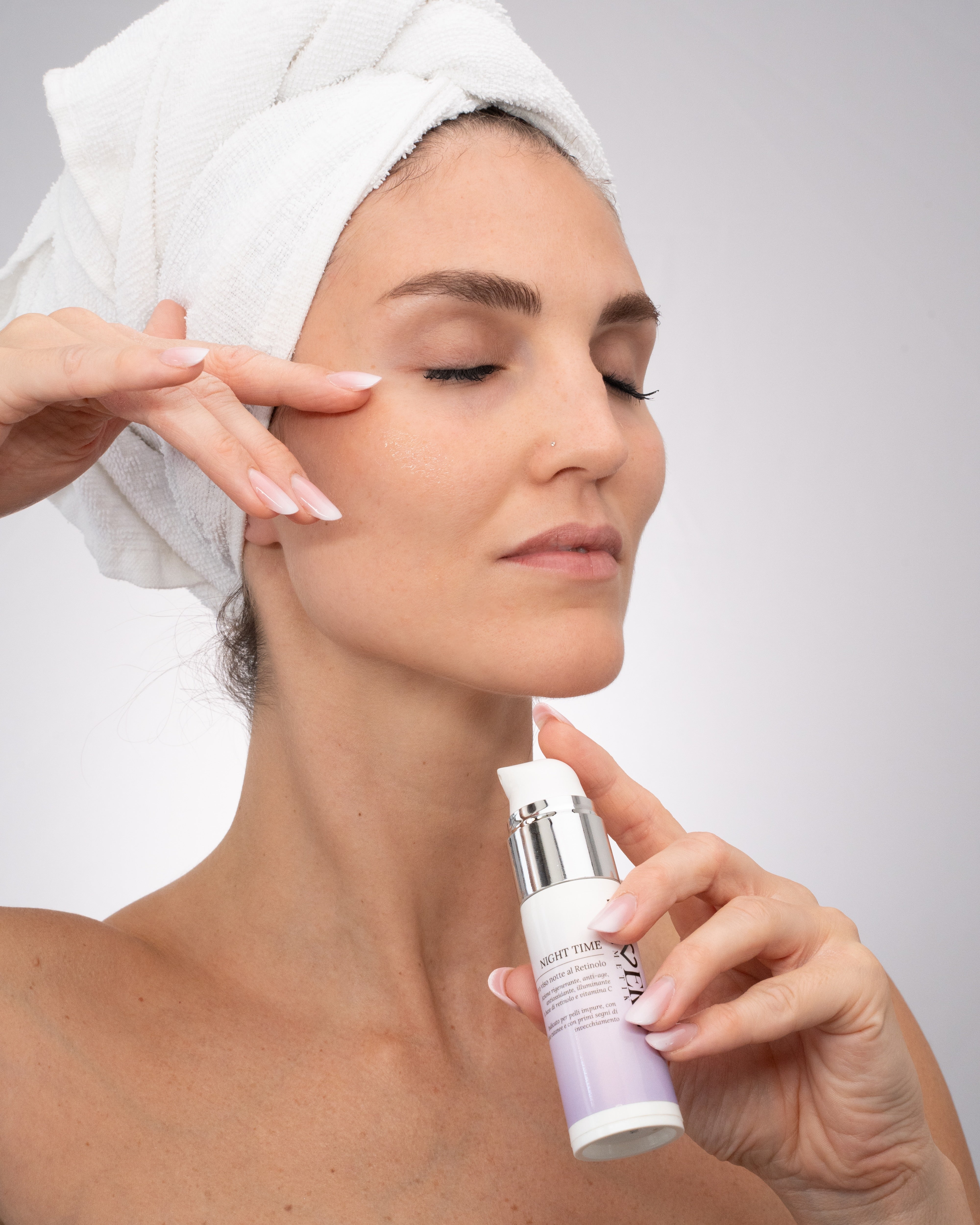NIGHT TIME Siero viso con Retinolo 30 ml